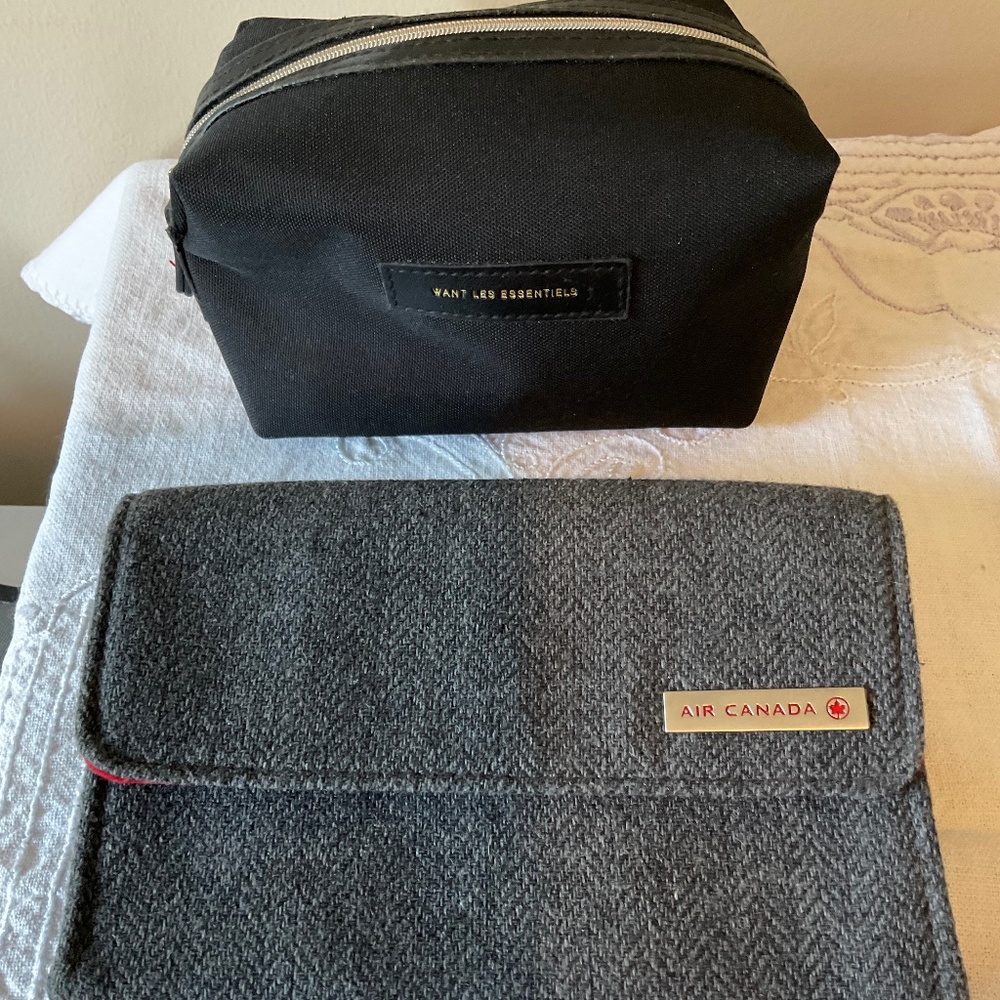 Want les Essentiels and Air Canada Business Class Amenity Kits 🍁